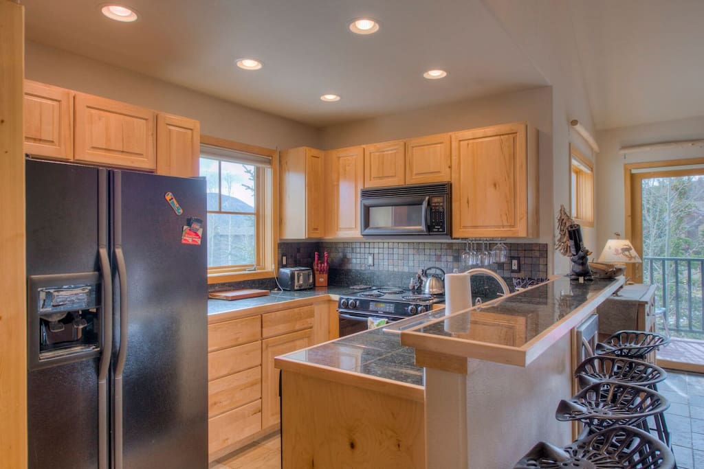 Fully equipped kitchen for all those home cooked meals.