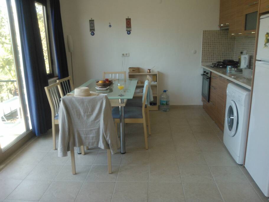 Beutifully equipped kitchen.