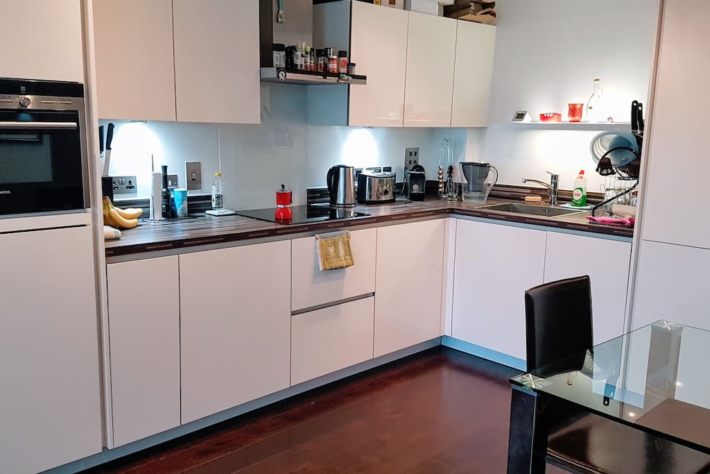 Fully equipped Kitchen including coffee machine and microwave