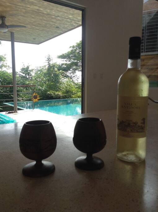 Sunset and vino. XxxOoo