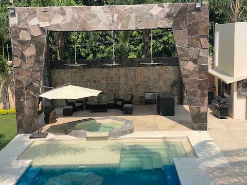 Villa Canna, heated pool/+20 people/ Morelos