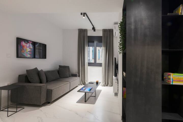 Heritage 304/Luxury Two Bedroom gallery image 4