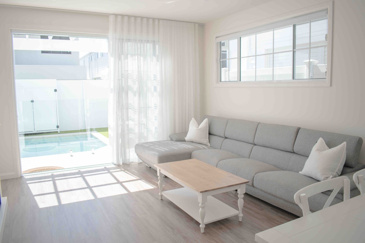Top performing Airbnb: Dreamy Beach House Escape in Kingscliff