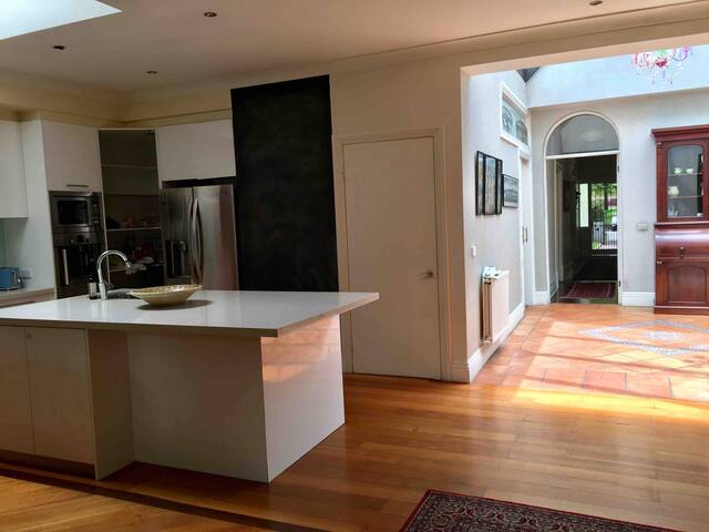 Art House On The Park. gallery image 3