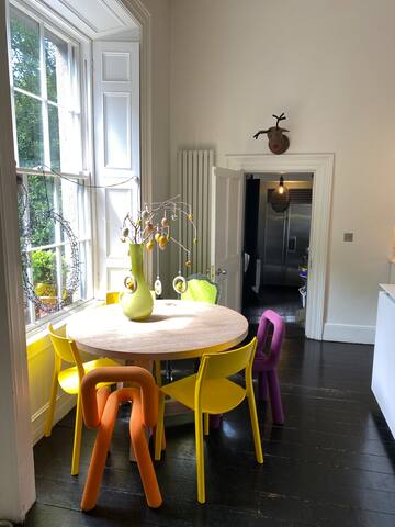 Charming Victorian Split Level Villa gallery image 4