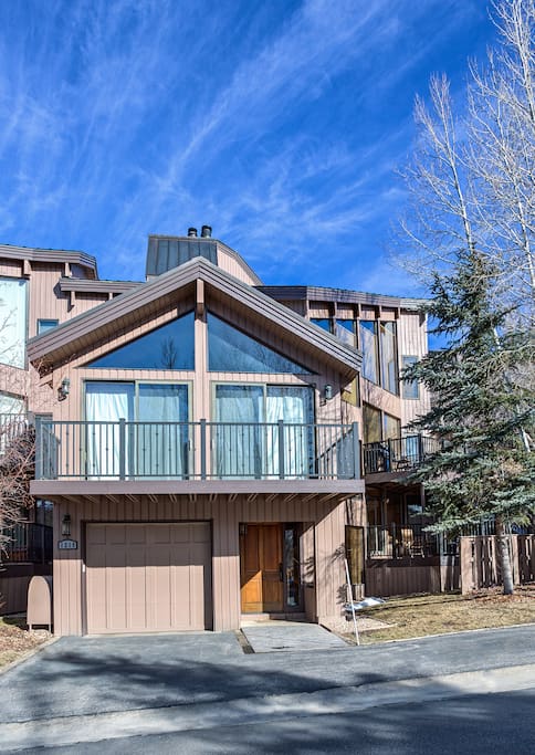 Slope facing with Deer Valley views from every window and deck.