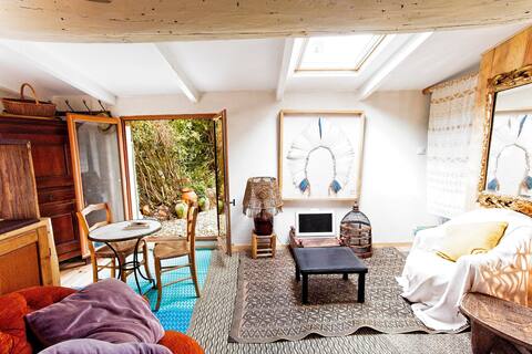Charming cottage in Cevennes vines