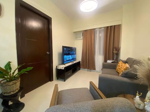 Lexor: 1BR Condo at Eastbay Residences near Sucat