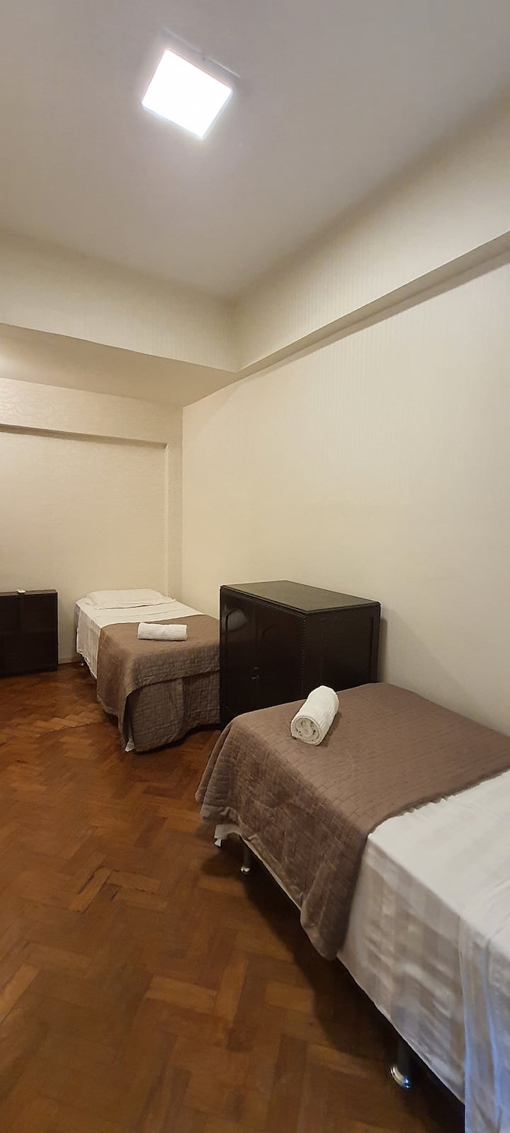 ห้องเตียงแฝดพร้อมเตียงแฝด 