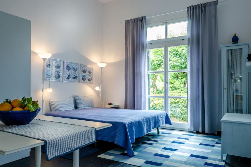 Wohn/Schlafbereich
Sleeping/Living Area