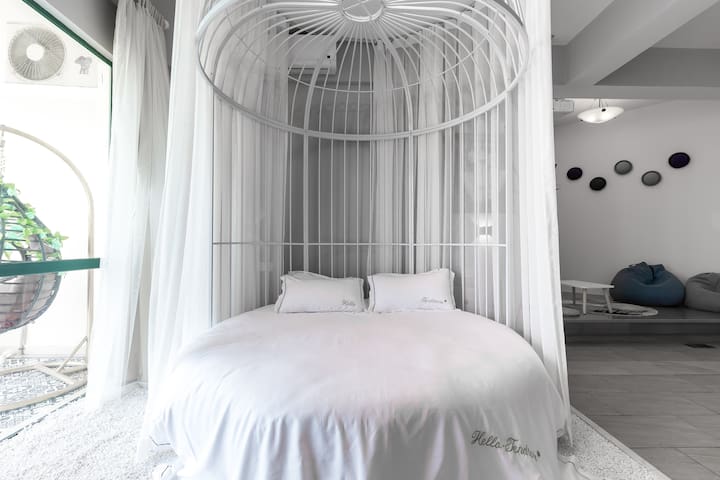 【浮生若梦】22楼躺在床上看海的浓情北欧风浪漫圆床房