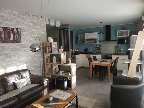 2 bedroom, modern decor, quiet, air-conditioned with garden