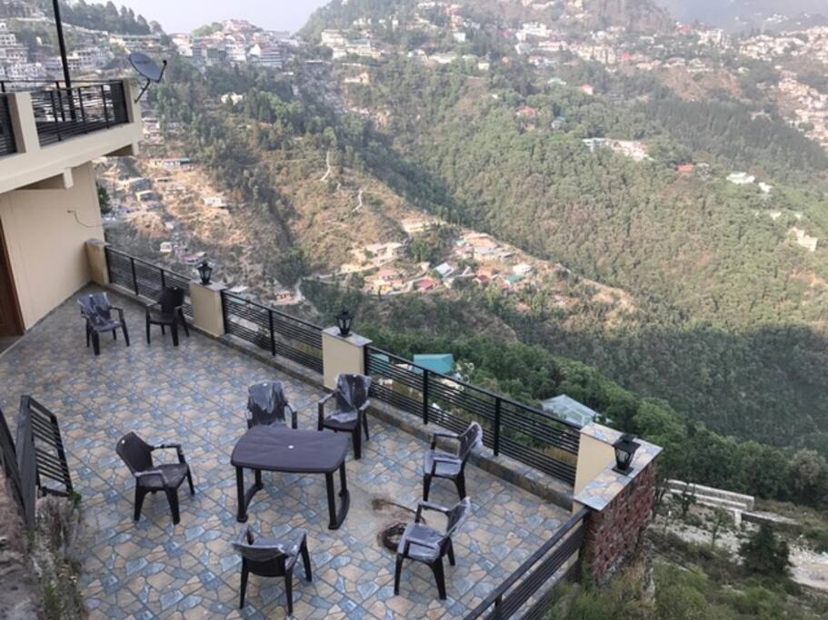 ENJOY SUN & WIND BREEZE ON SKYFALL TERRACE