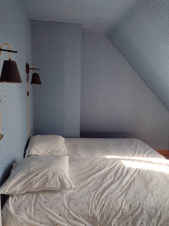 Dhomë me pamje nga deti