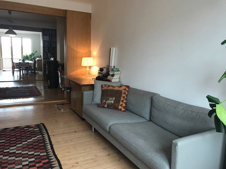 Livingroom - quiet and cosy.