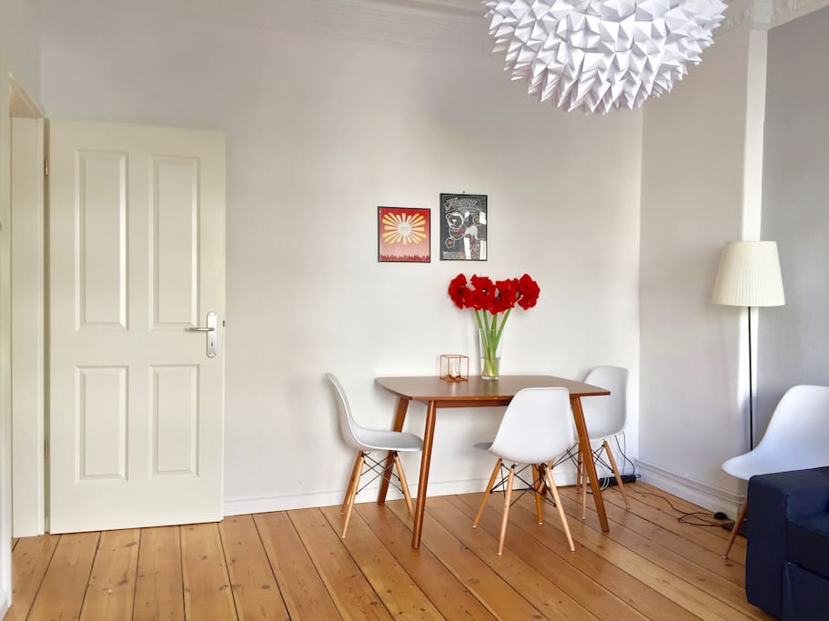 dein Zimmer (your room)
