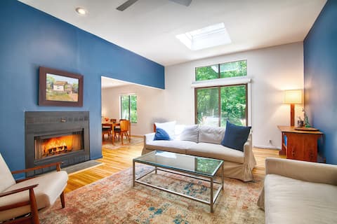 Top Airbnb: Contemporary house in the woods. in North Sea
