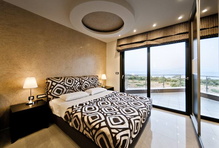 Villa Theano & Villa St Nicolas gallery image 3