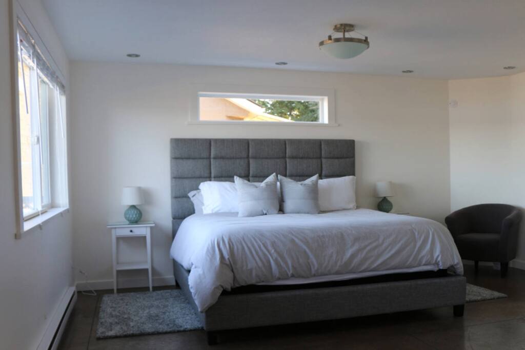 King size bed.