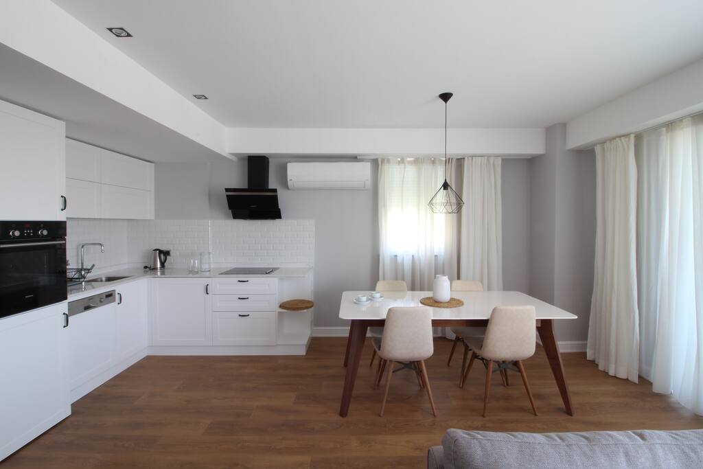 Kitchen & living room