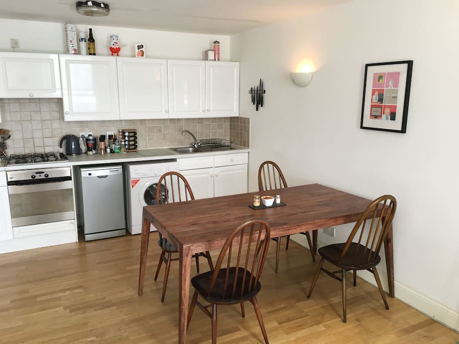 Kitchen and dining room area