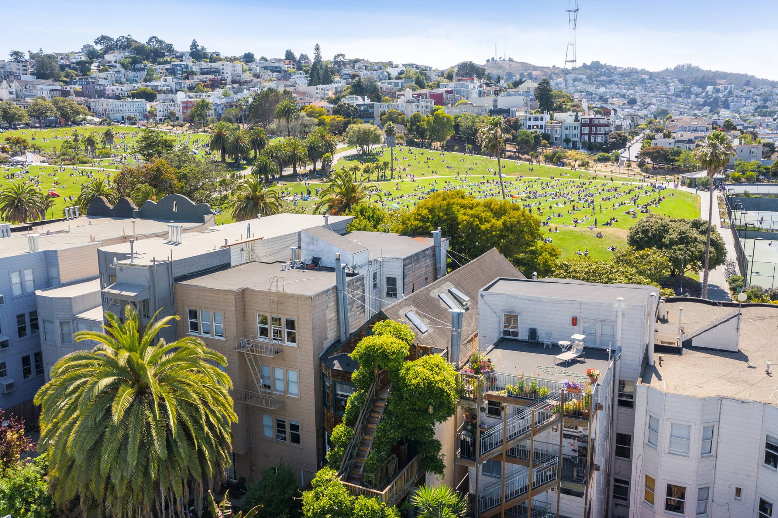 Home in San Francisco · ★4.95 · 1 bedroom · 2 beds · 1 bath - Image 40