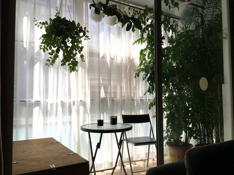 The resting area in the balcony