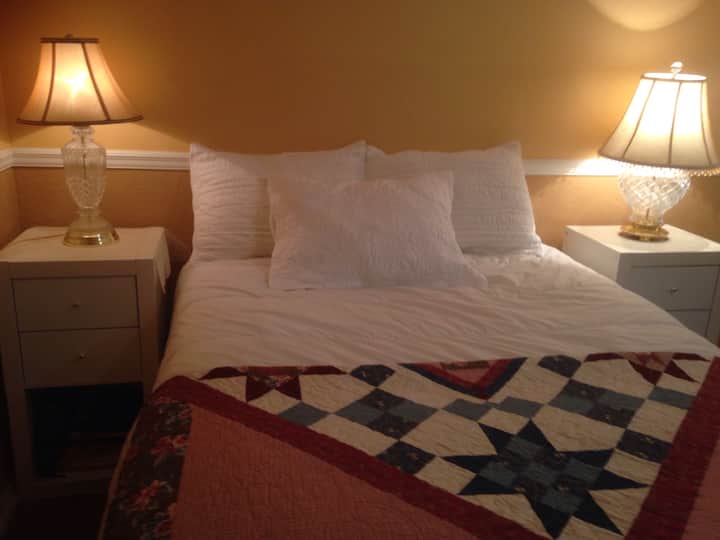 For Ladies Only Cozy and Comfy Room, Winter Park