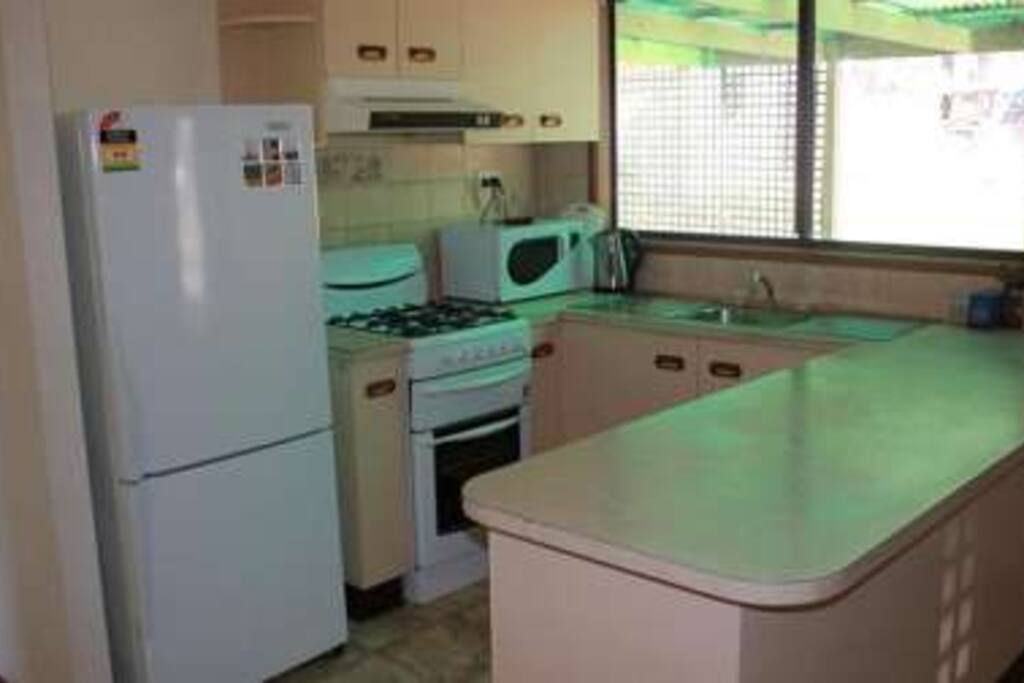 Fully equipped kitchen. Tea, coffee, sugar and milk supplied.