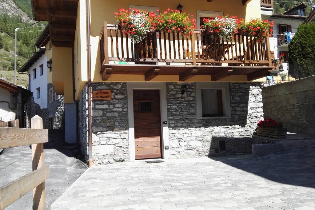 balcone fiorito