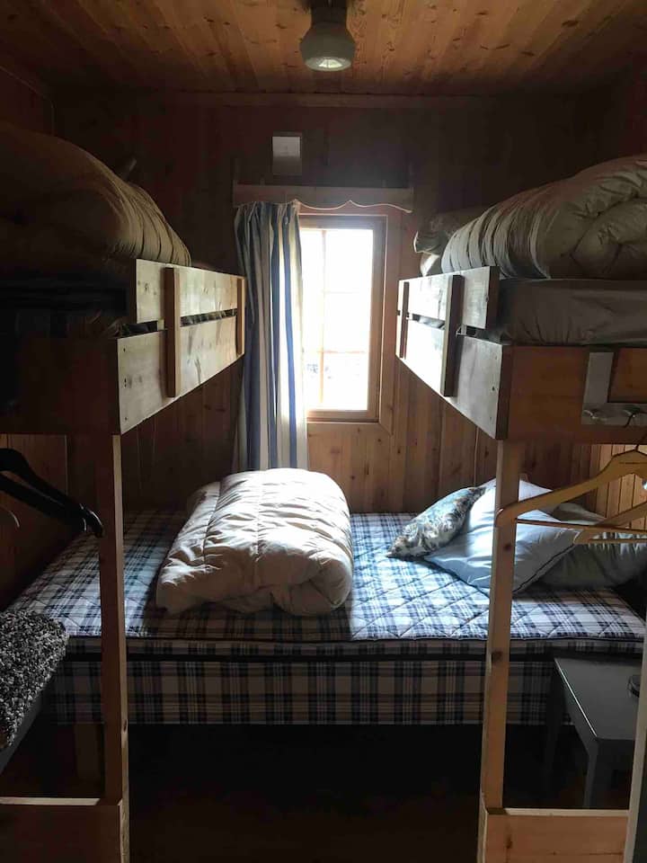 غرفة النوم 1