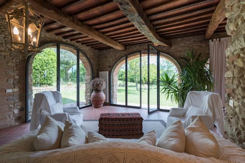 Proprietà Airbnb di successo: Luxury Villa in the very heart of Chianti a San Casciano In Val Di Pesa