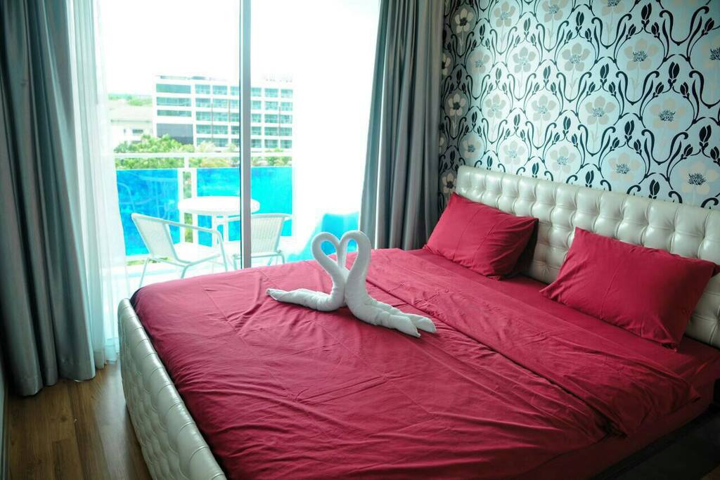 Master bed room