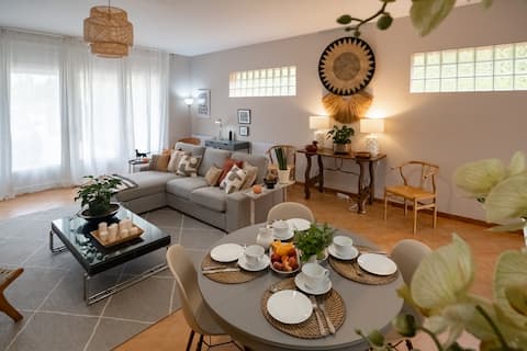 Top Airbnb: Tasteful Mediterranean Oasis with Private Pool in L'ametlla De Mar