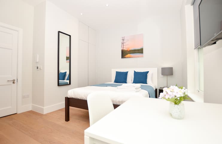 Brand New Studio close to Regents Park