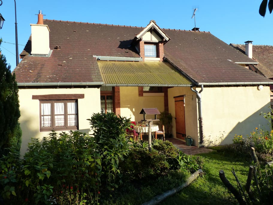 Maison côté jardin