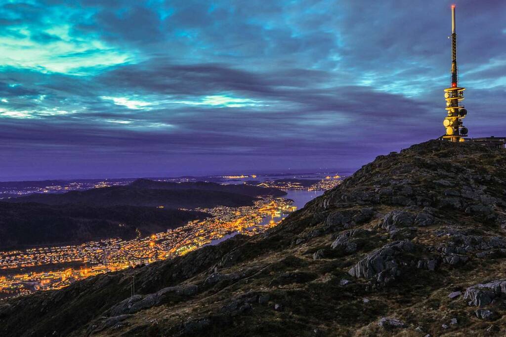 Apartment is located at the foot of Mt. Ulriken. Many hiking possibilites!