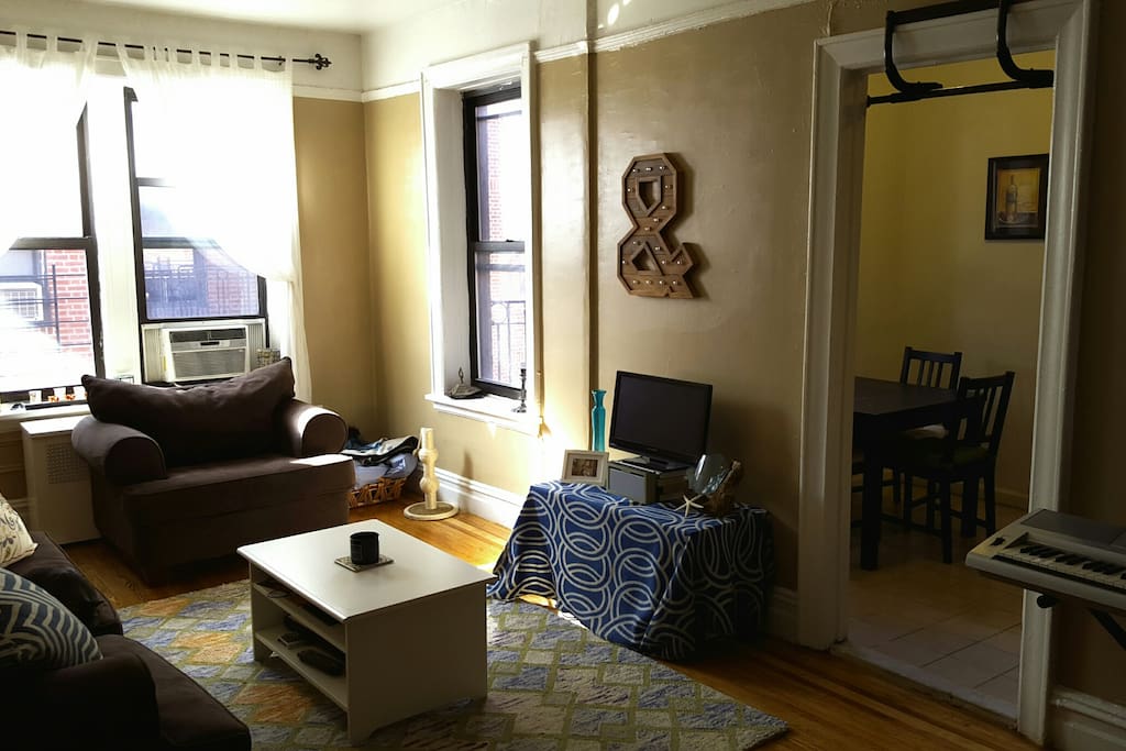 Other view of the living room