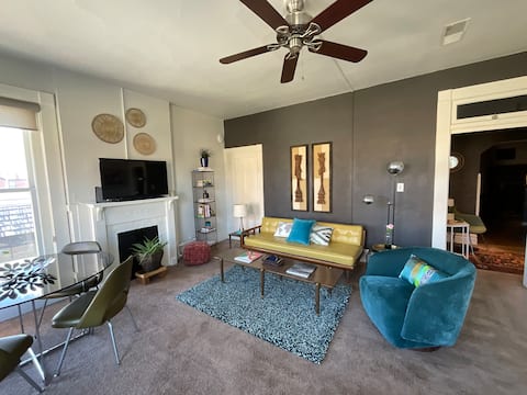 Popular Airbnb listing: Livingston Flat - A German Village Gem in German Village