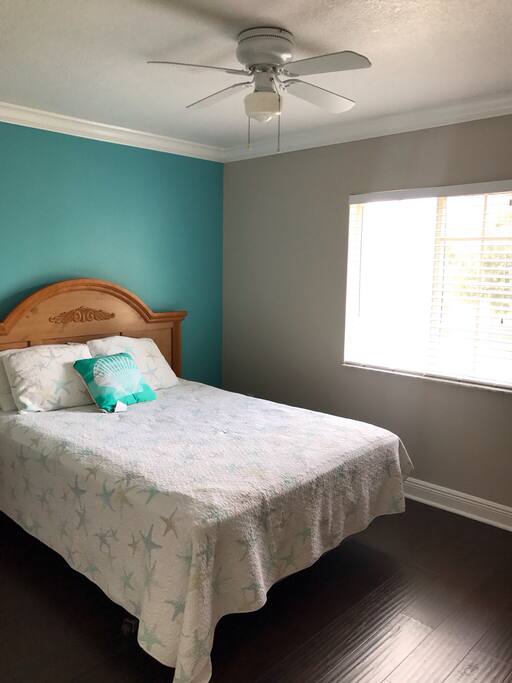 2nd quest with queen bed