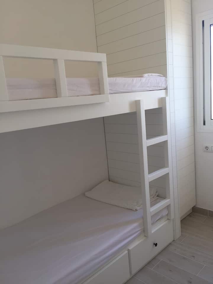 غرفة النوم 2