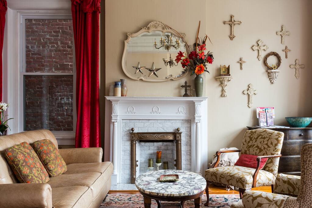 Detailed mantels and marble fire places in many rooms....