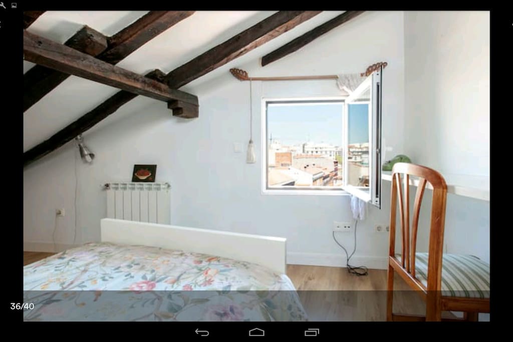 Dormitorio para 1, 2 o 3 personas.
QUAINT LOFT 1 . https:/www.airbnb.es/rooms/9559303
QUAINT LOFT 1 - 3 . https:/www.airbnb.es/rooms/12333814