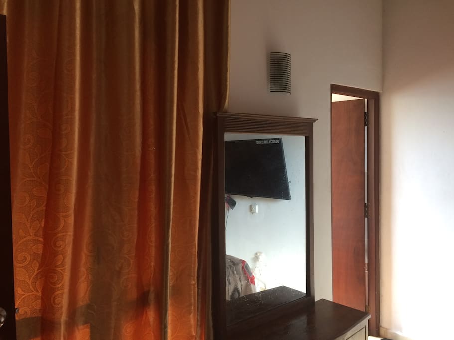 Room, entrance