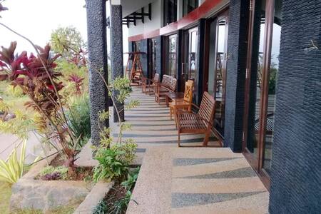 Arjuno Welirang Vacation Rentals Homes Prigen Indonesia Airbnb