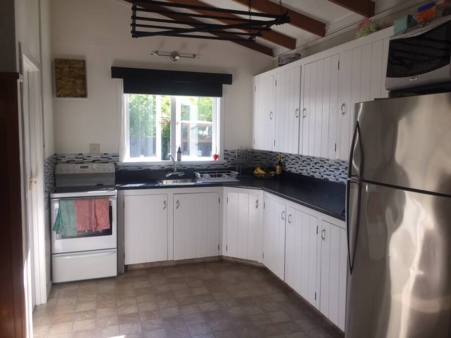 Kitchen; Microwave, oven, large fridge/freezer