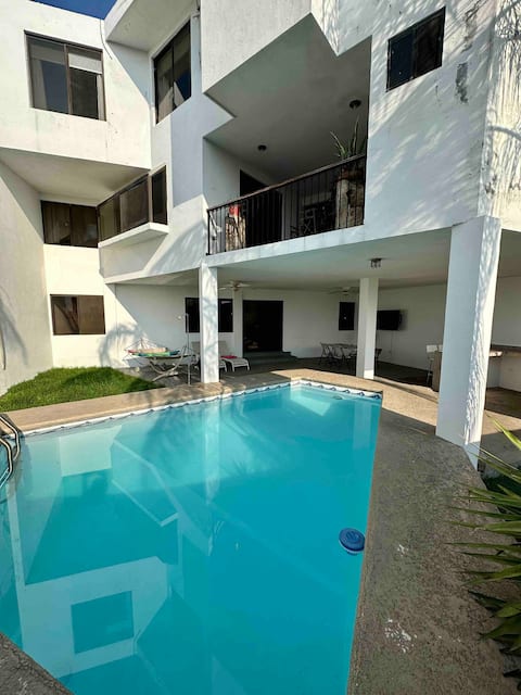 • Beautiful Casa Blanca •