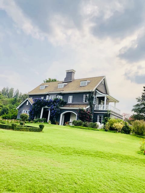 Barnhouse Khao Yai, 5 bedrooms private residence