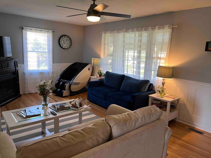 Firefly Inn-3 Bedroom, 2.5 Bath W/ Mountain Views - Natural Bridge State Park, Natural Bridge
