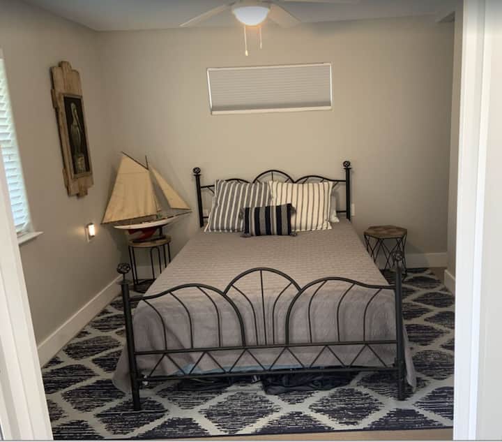 საძინებელი 1